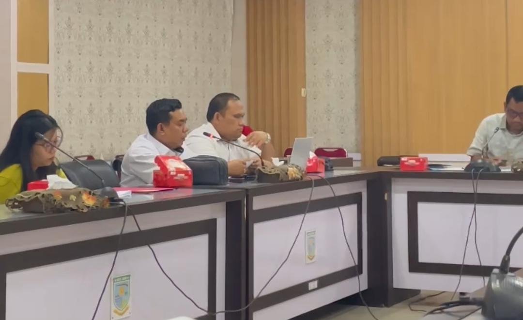 Ijazah Pekerja Ditahan Perusahaan, LBH Makalam Lakukan RDP dengan DPRD Kota Jambi 