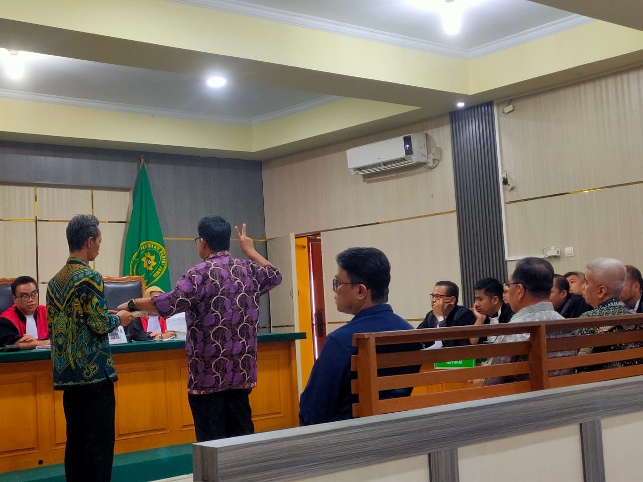 Eks Dirut PDAM Tirta Mayang Bantah Dakwaan Pengadaan Sucolite Lewat Penunjukan