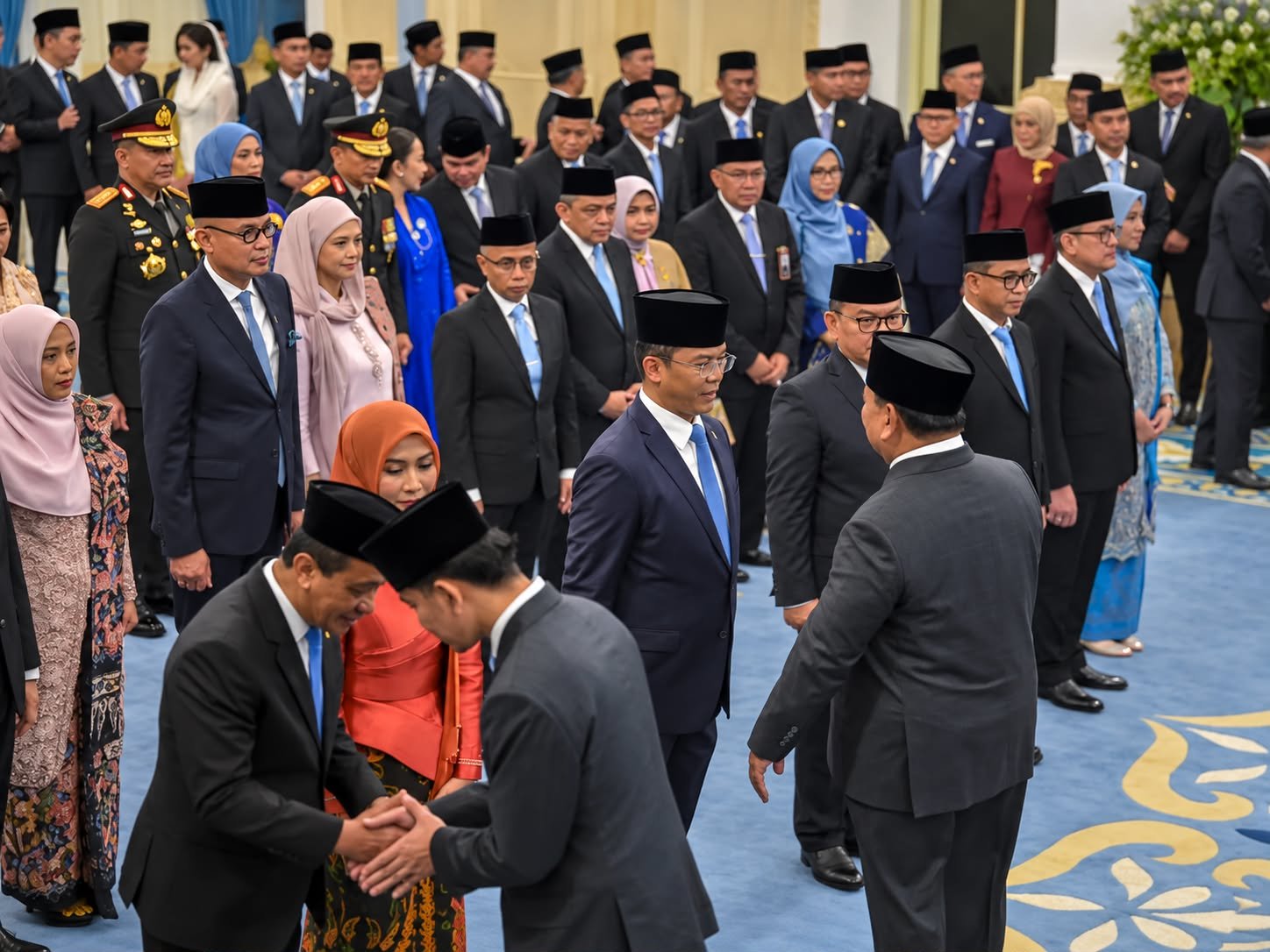 Prabowo Reshuffle Kabinet, Sejumlah Menteri dan Wakil Menteri Dilantik di Istana