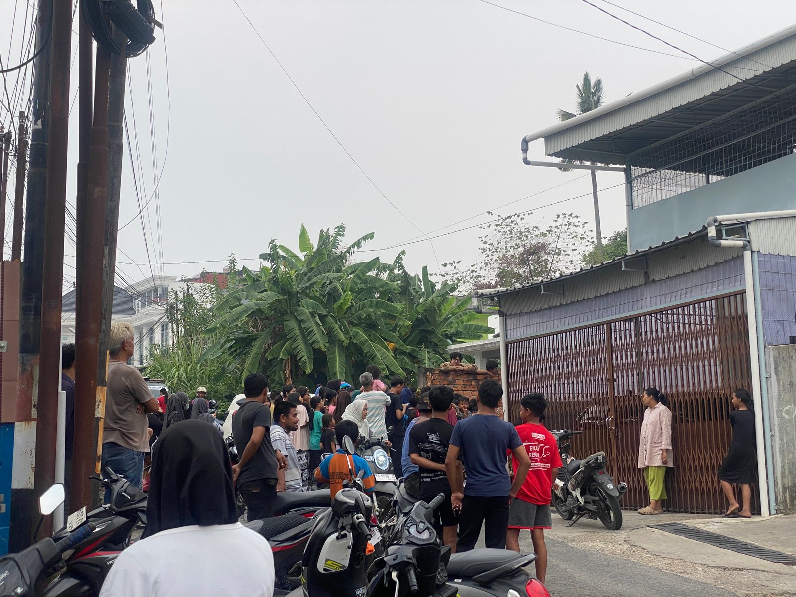 Bau Busuk Tercium, Warga Cempaka Putih Jambi Temukan Mayat Pria Membusuk
