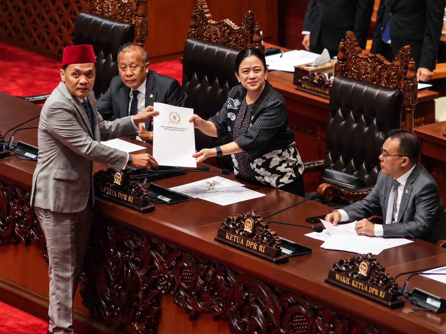 DPR Ungkap Alasan Listyo Sigit Diganti: Memang Sudah Waktunya
