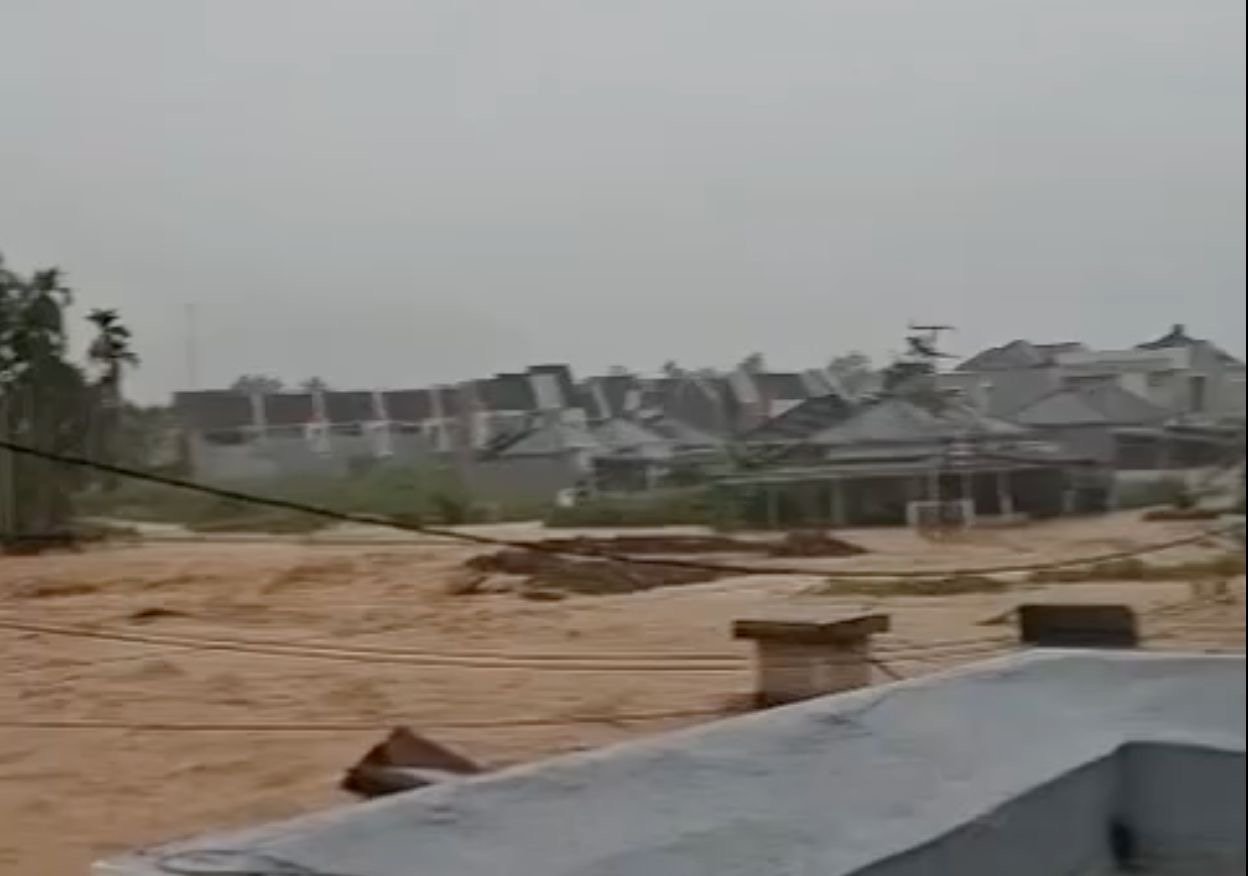 Banjir Padang Hari Ini: 498 Warga Terdampak, 238 Orang Dievakuasi