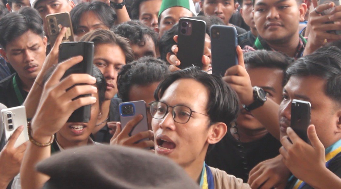 Gubernur Al Haris Diminta Gentleman Temui Mahasiswa, Bahas Penanganan Karhutla di Jambi